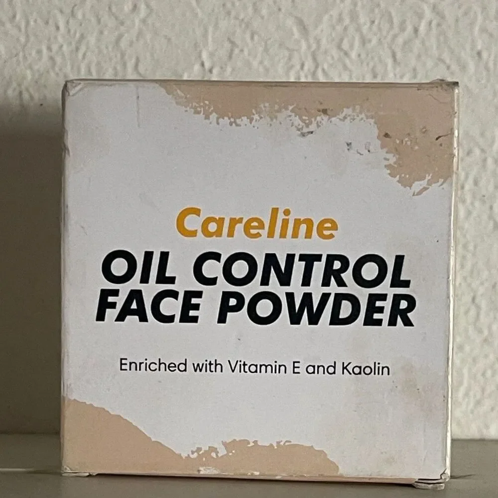 Careline Oil Control Face Powder in Natural Vitamin & Kaolin Oily Skin